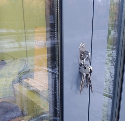 Замена замка в алюминиевой двери